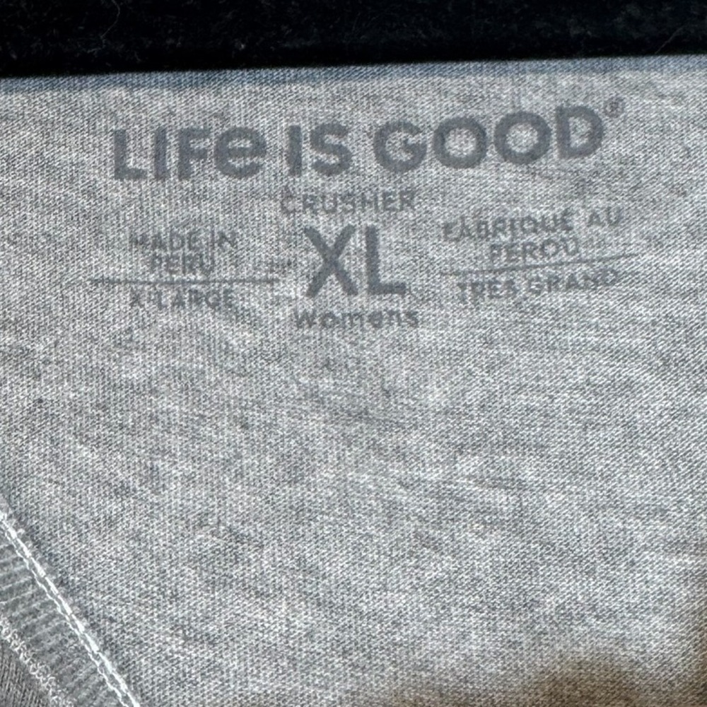 Life is Good Crusher Tee Truck with Leaves Graphic V Neck Top‎ XL Fall Autumn - Picture 2 of 5